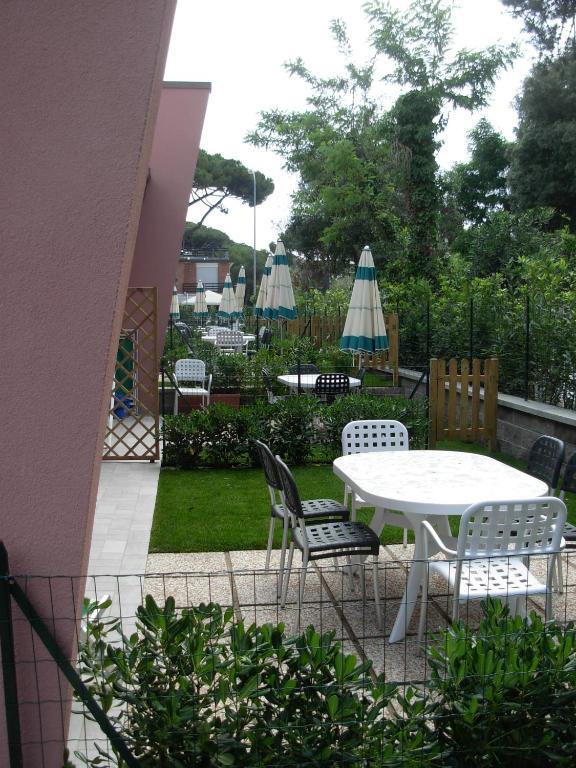 Miramare Resort Тирения Екстериор снимка