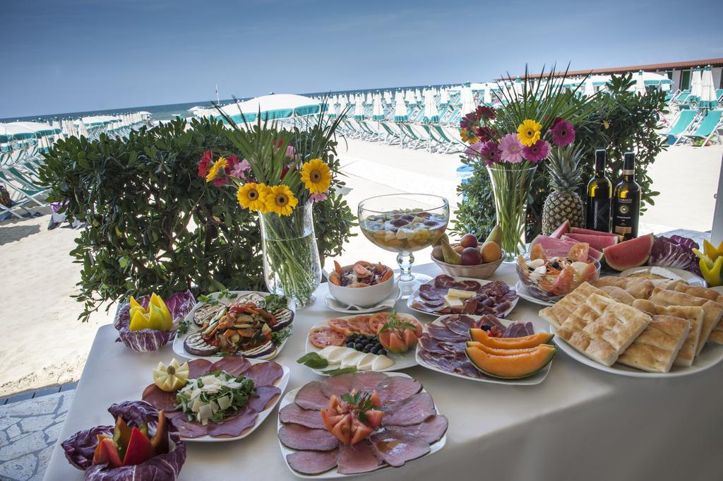 Miramare Resort Тирения Стая снимка